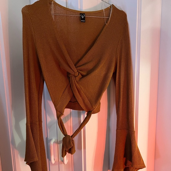 Blouse - Picture 2 of 2